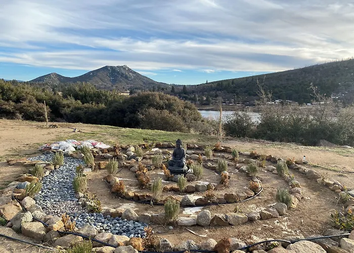 Quiet Mind Mountain Lodge, Retreat & Spa